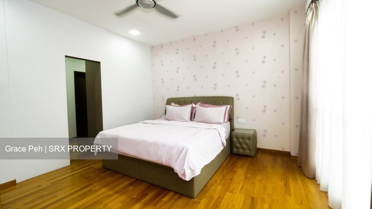 Lowland Terrace (D19), Terrace #197756162